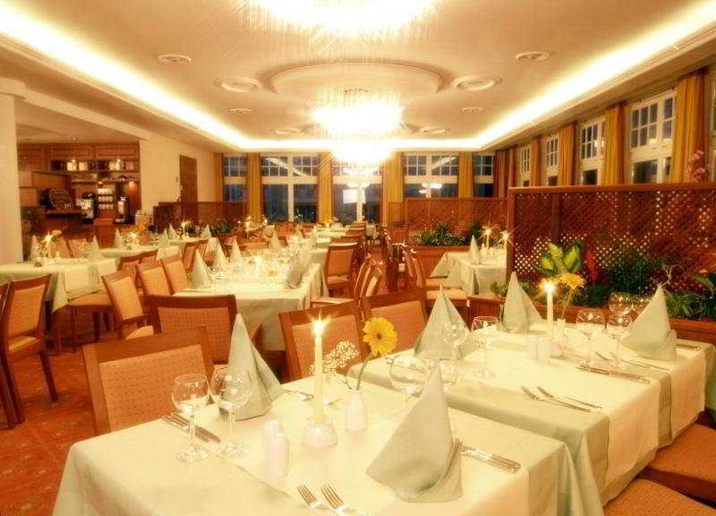 Hotel Zur Post - Ein Rovell Hotel Heringsdorf  Exterior photo